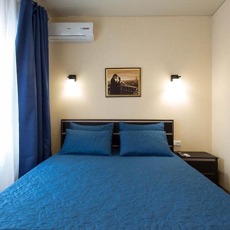 New Apartments In The Centre - Kuznechna Str. 26/3 Kharkov Ngoại thất bức ảnh